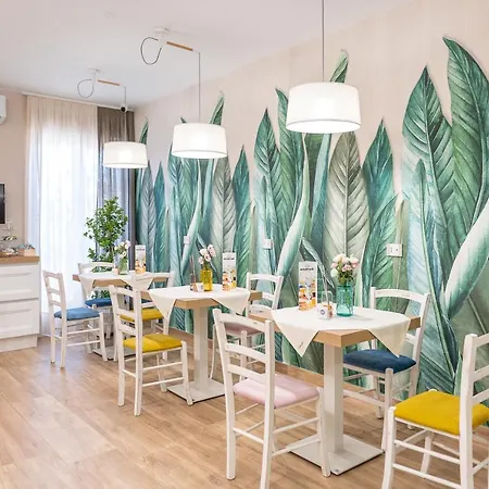 住宿加早餐酒店 Vemaga Luxury - Center 4*