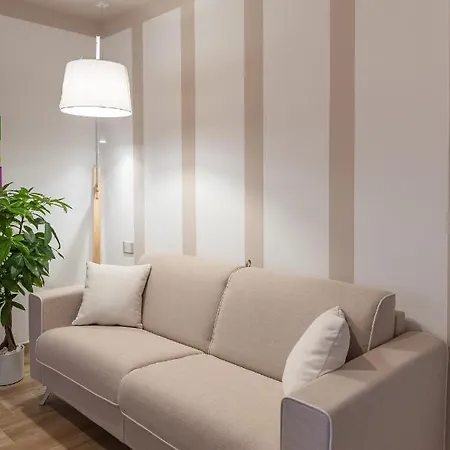 住宿加早餐酒店 Vemaga Luxury - Center 4*